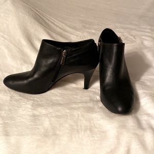 Vince Camuto black leather booties